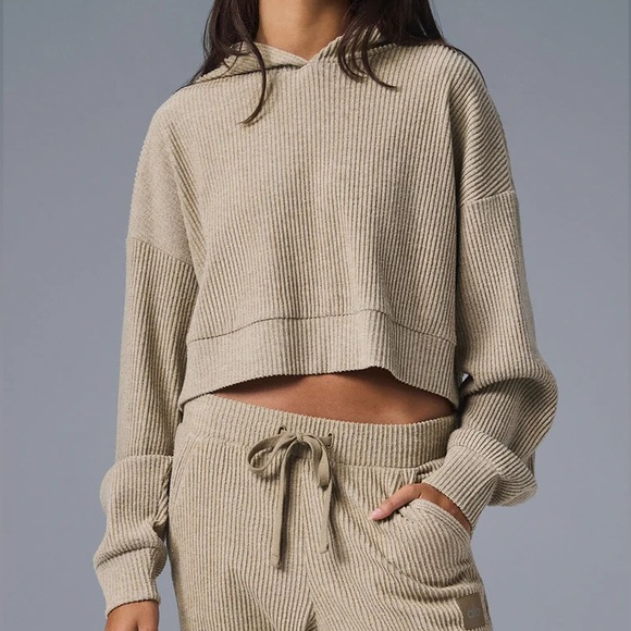 ALO Yoga - Muse Hoodie - Picture 1 of 3